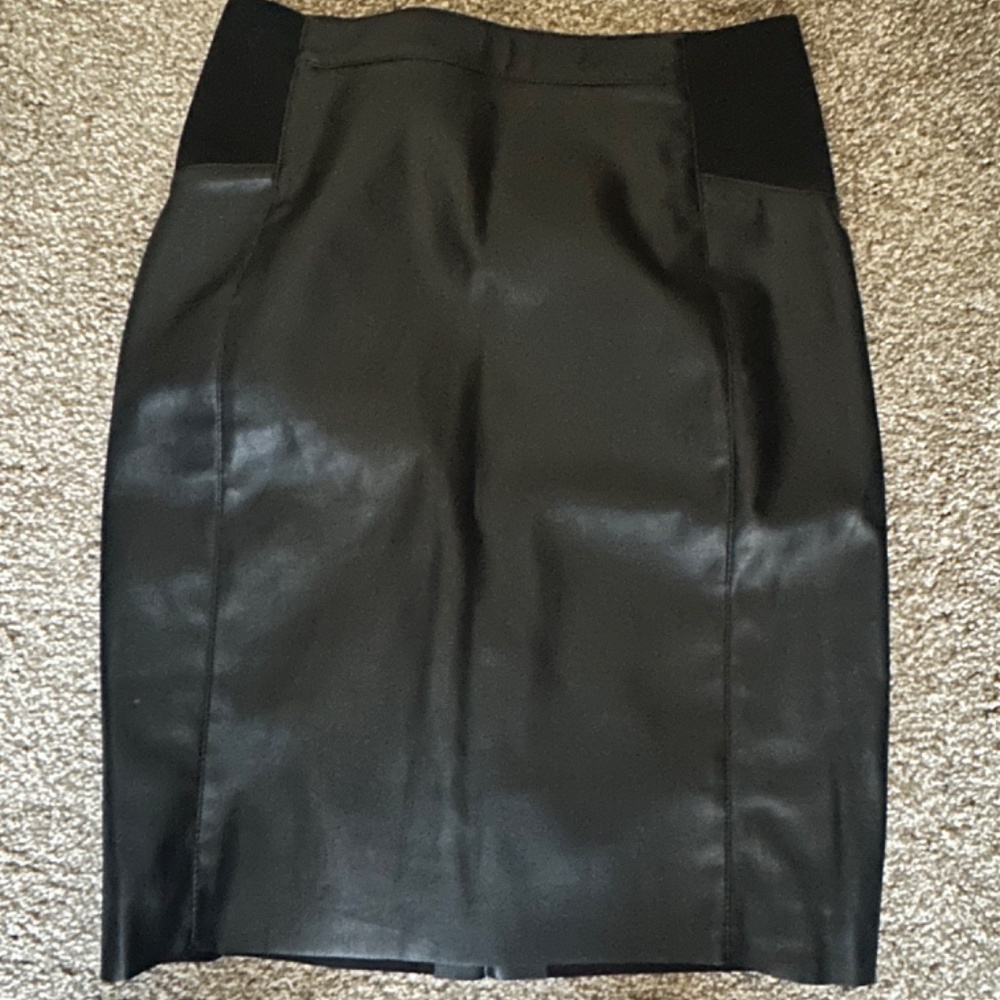 Pomona Faux Leather Pencil Skirt